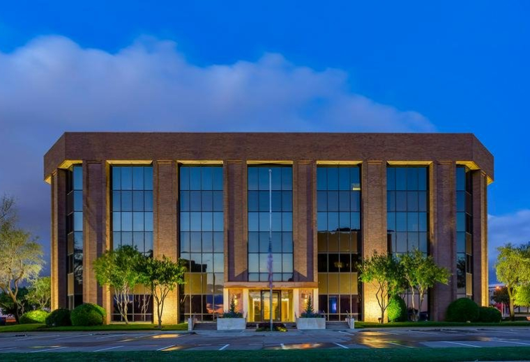 Interior of 13465 Midway Rd