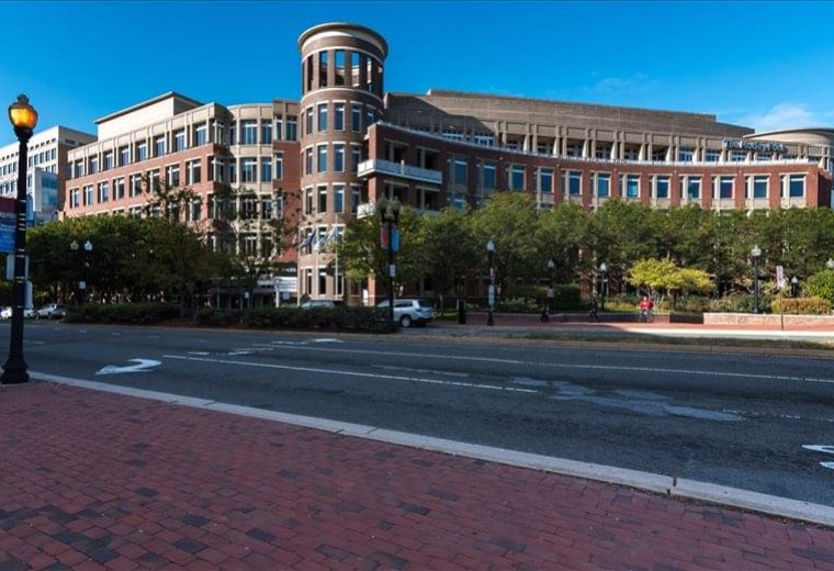 Offices at 2000 Duke Street, Suite 300