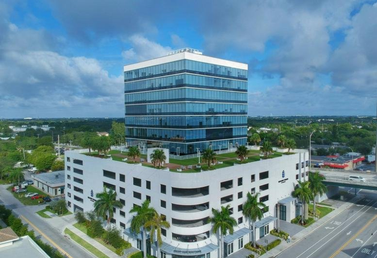 Aventura executive suite