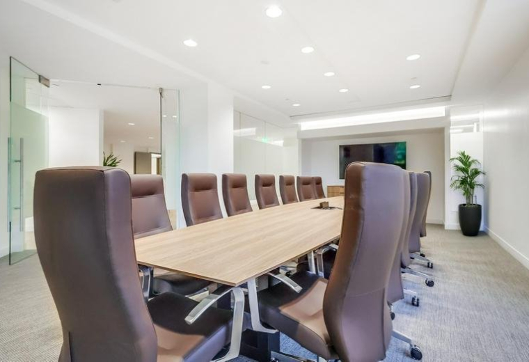 21300 Victory Blvd, 3rd Floor, Woodland Hills, California