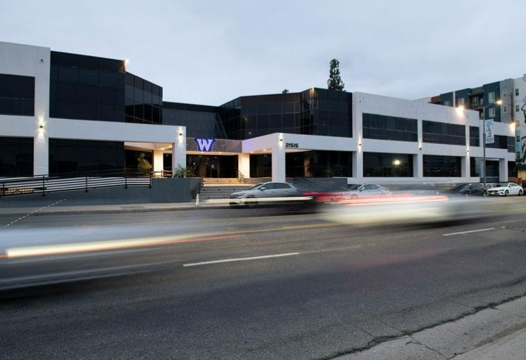 21515 Vanowen Street, Los Angeles, California