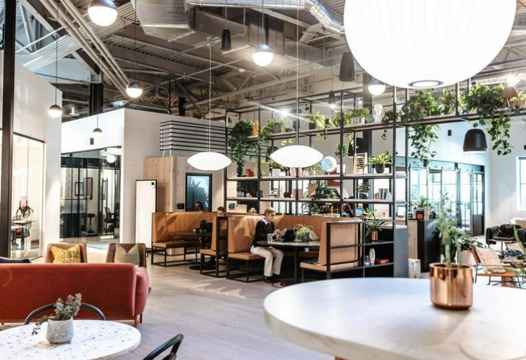 Exterior view of 2162 East Williams Field Road