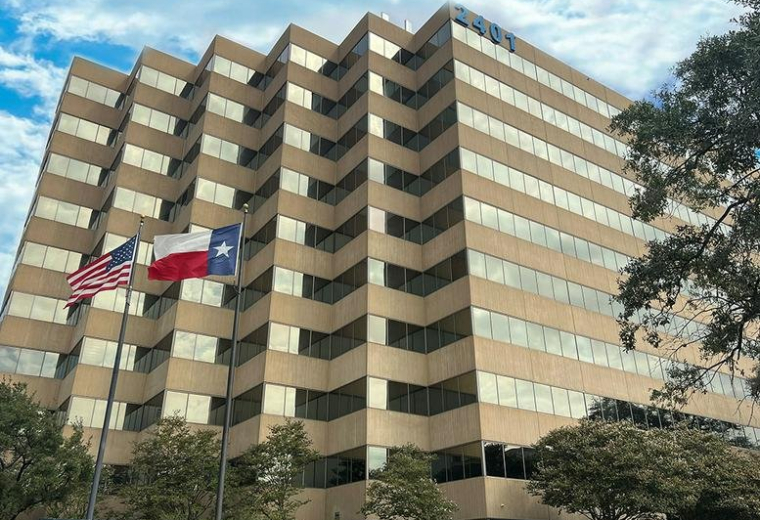 2401 Fountain View Drive, Houston, Texas