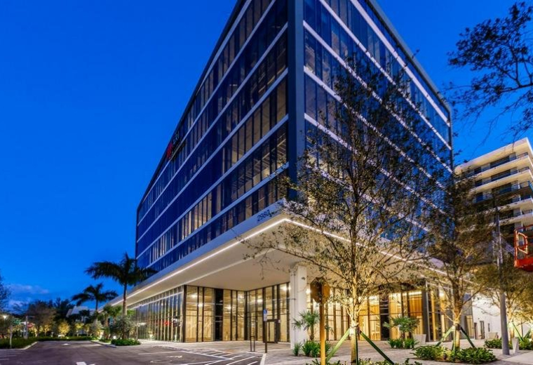 Office suites in central Aventura