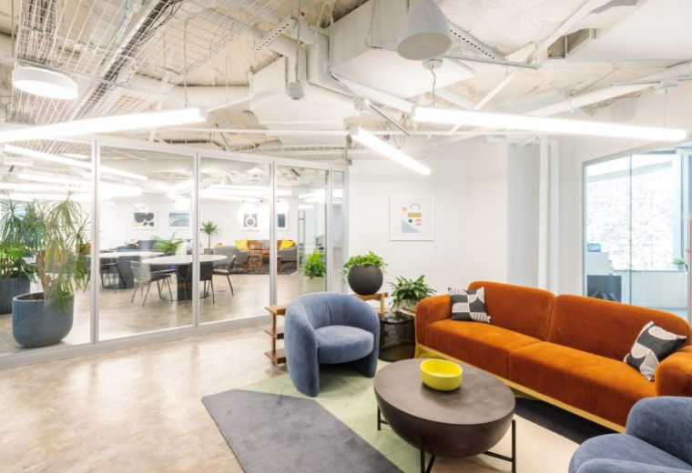 Offices at 3100 Clarendon Blvd, 200