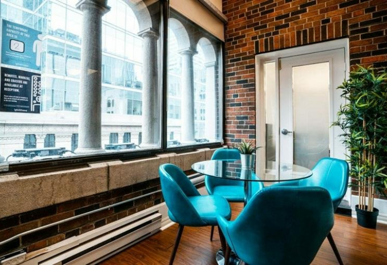 Offices at 350 Bay Street, 13th Floor