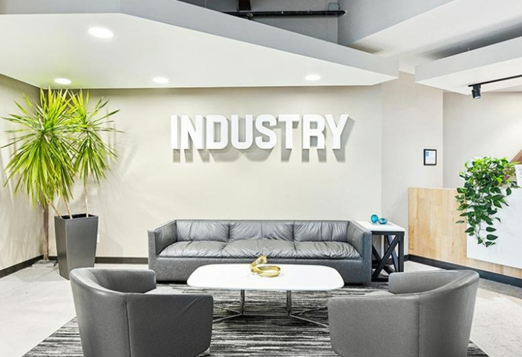 3827, Lafayette Street