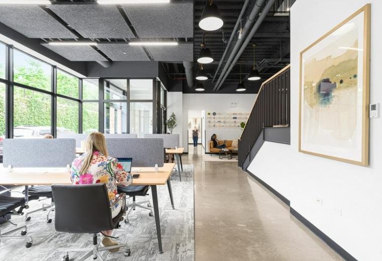 Interior of 3838 N Ravenswood Ave