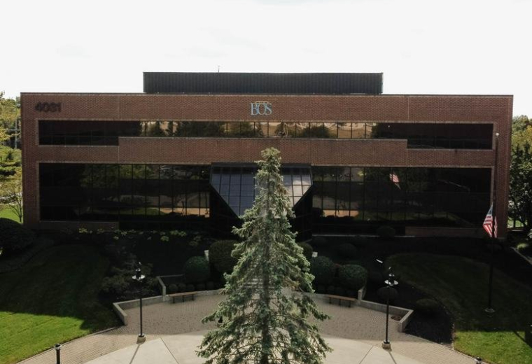 Executive offices in central Beavercreek