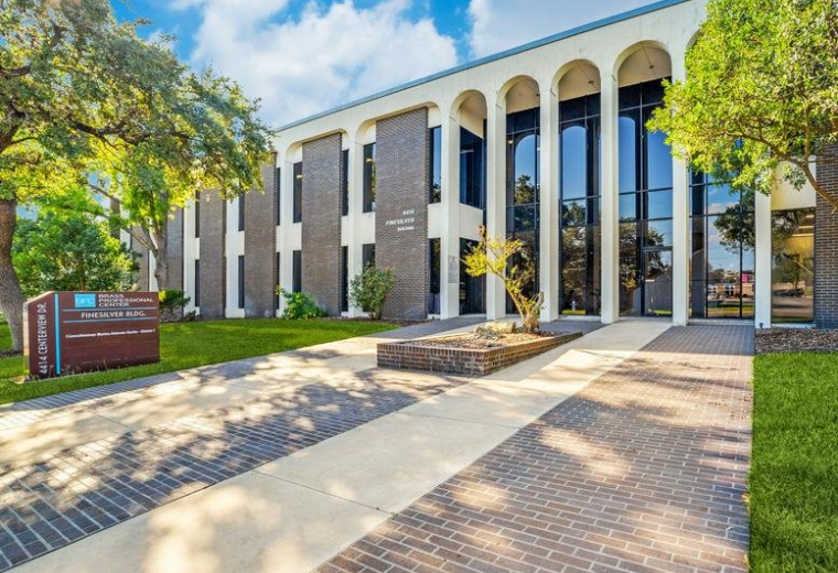 4414 Centerview Drive