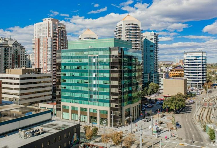 Plaza 1000, 7 Avenue Southwest, Calgary