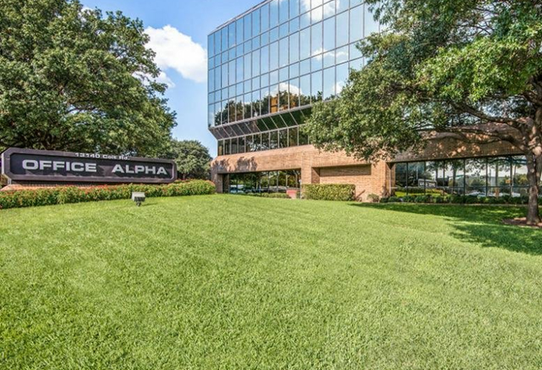 Interior of 13140 Coit Road