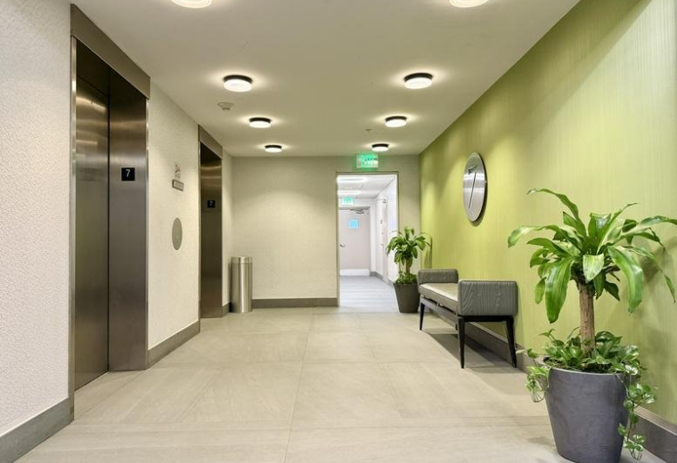 1680 Michigan Avenue, suite 700, Miami Beach