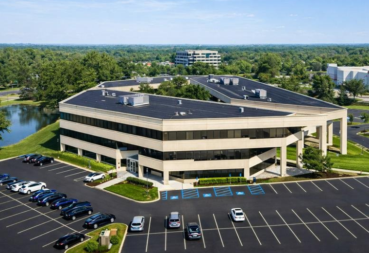 Aerial exterior view of the office building at 1820, Chapel Avenue West, Suite 200 (CHL).