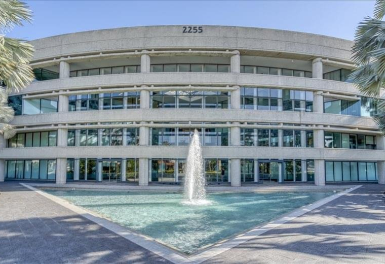 Office accomodations to lease in Boca Raton