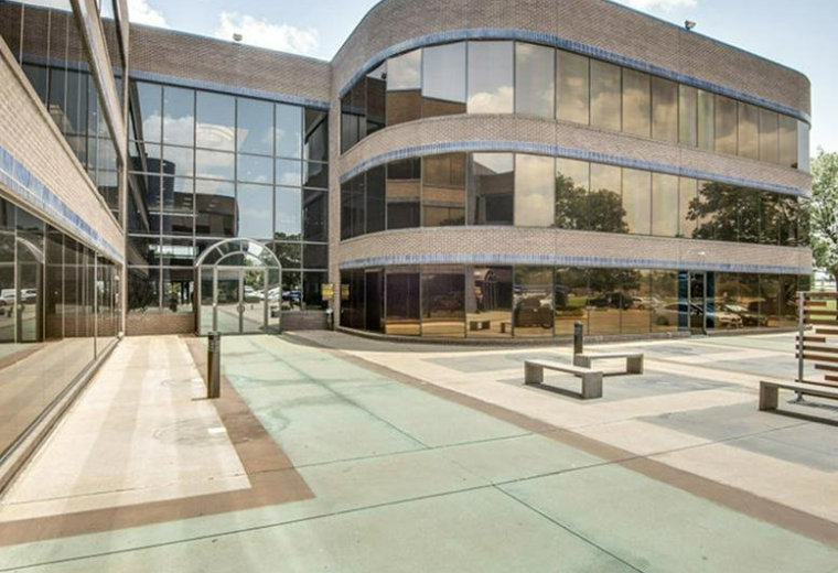 2351 W Northwest Hwy, Dallas, Texas