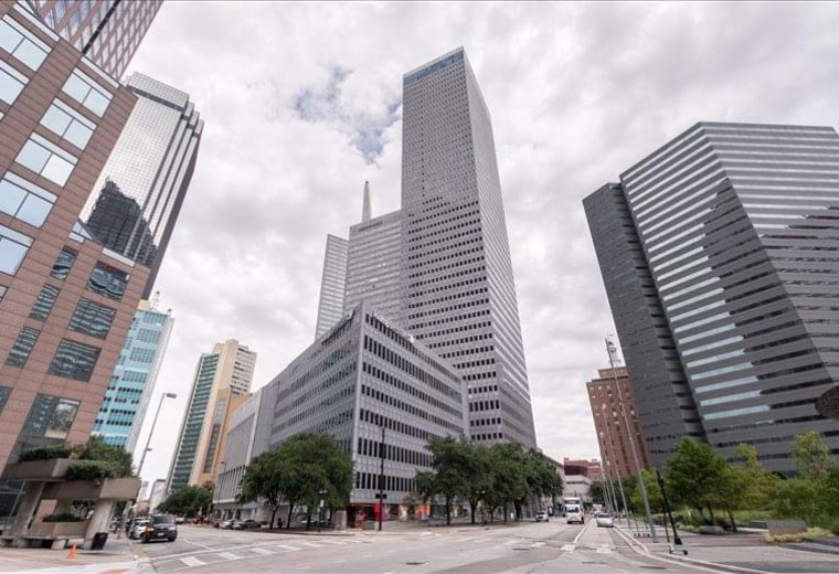 Office suites to rent in Dallas