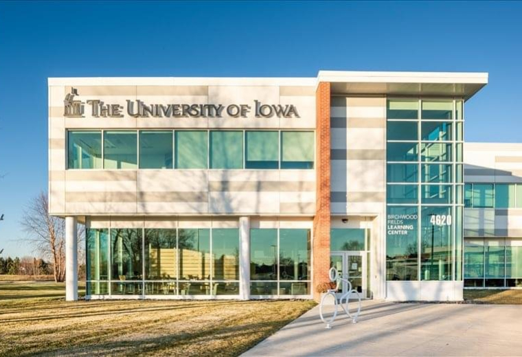 Exterior image of 4620 E 53rd Street, Suite 200