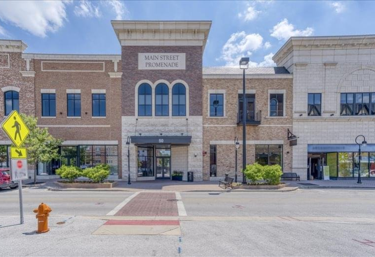 Office suite to lease in Naperville