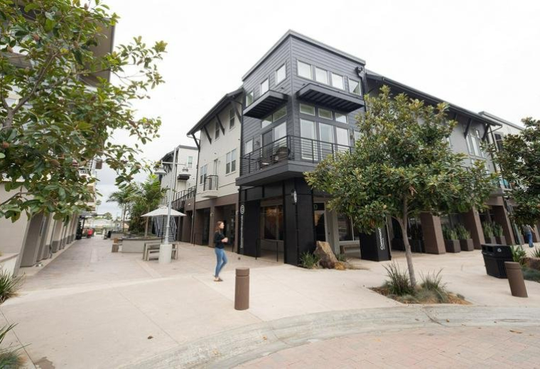 Exterior image of 6790 Embarcadero Lane, Suite 100