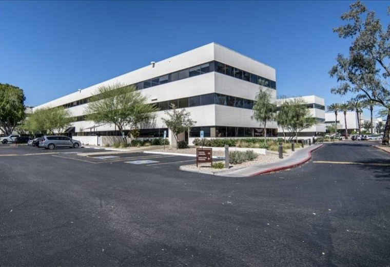 Office suite to lease in Scottsdale