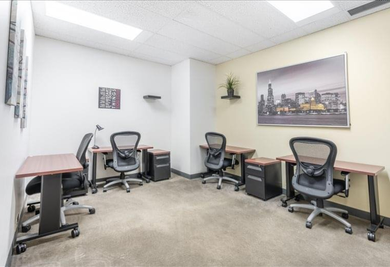 Serviced offices in central Northbrook
