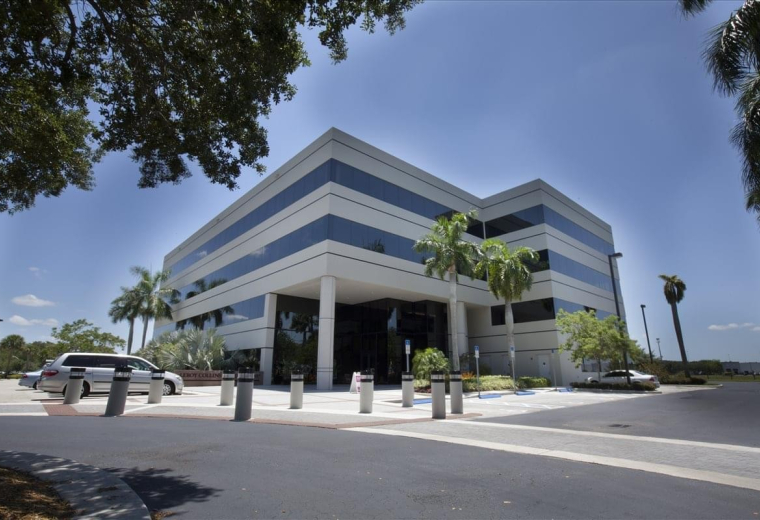 7900 Oak Lane, Suite 400, Miami Lakes, Florida, USA
