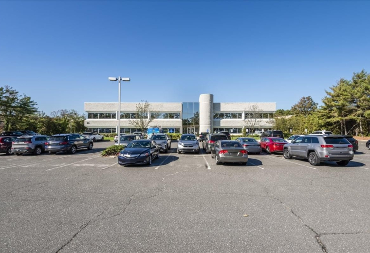 80 Orville Drive, Bohemia/Islip Airport Center, Bohemia, New York State, USA