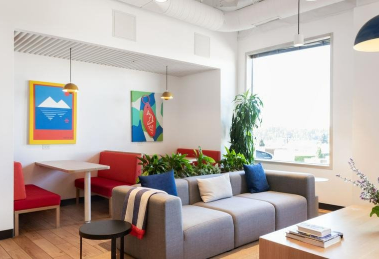 800 Bellevue Way NE, Seattle, Washington