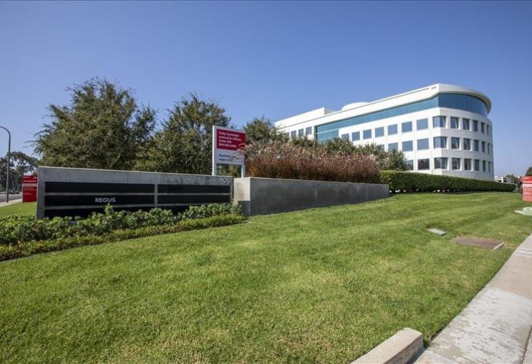 895 Dove Street, Suite 300, LNR Newport Plaza Center, Newport Beach, California, USA