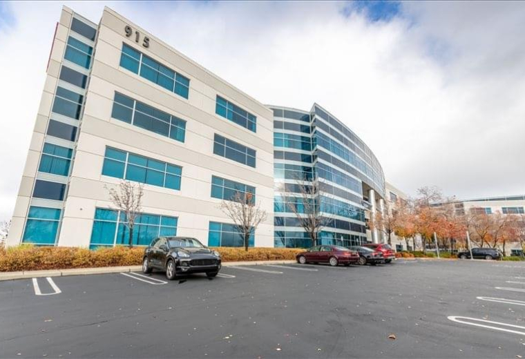 Office suites to rent in Roseville