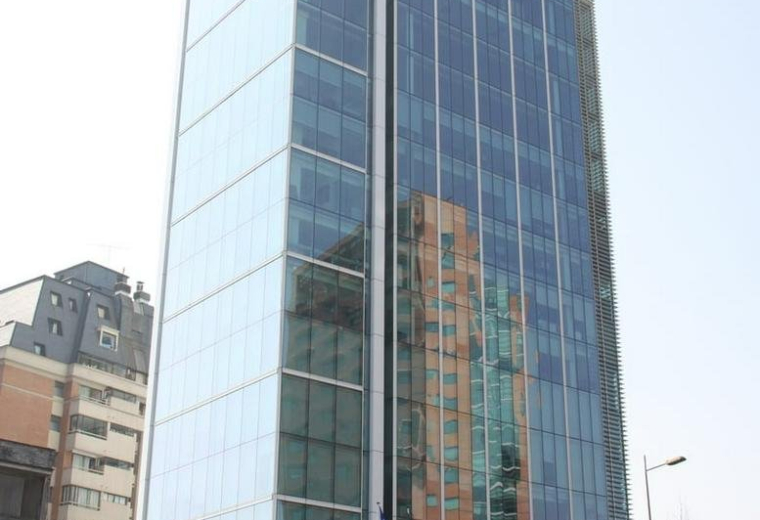 Serviced office centres to rent in Santiago