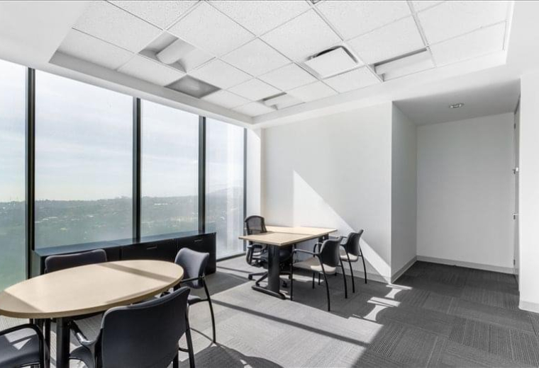 Av. Santa Fe 94, Torre A, Piso 8, Mexico City