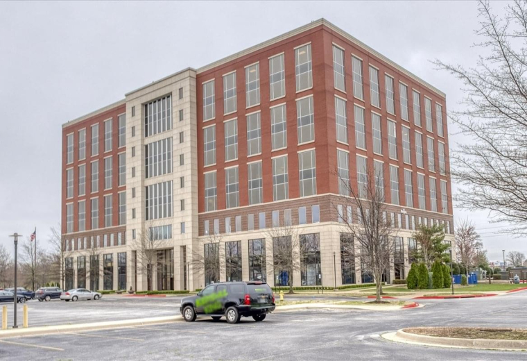 Bentonville Plaza, 609 SW 8th Street, Bentonville, Arkansas, USA