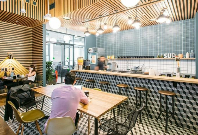 Exterior image of 1111 Broadway, 3rd Floor