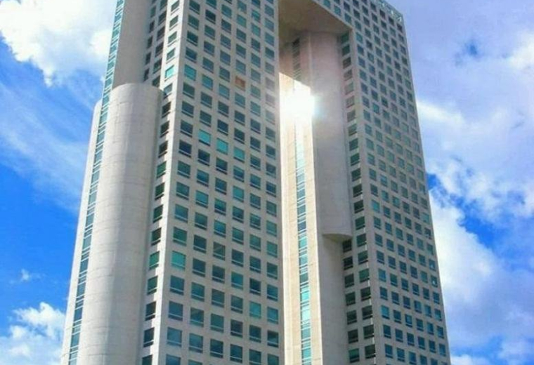 Tower A, Paseo de Los Tamrindos, Mexico City