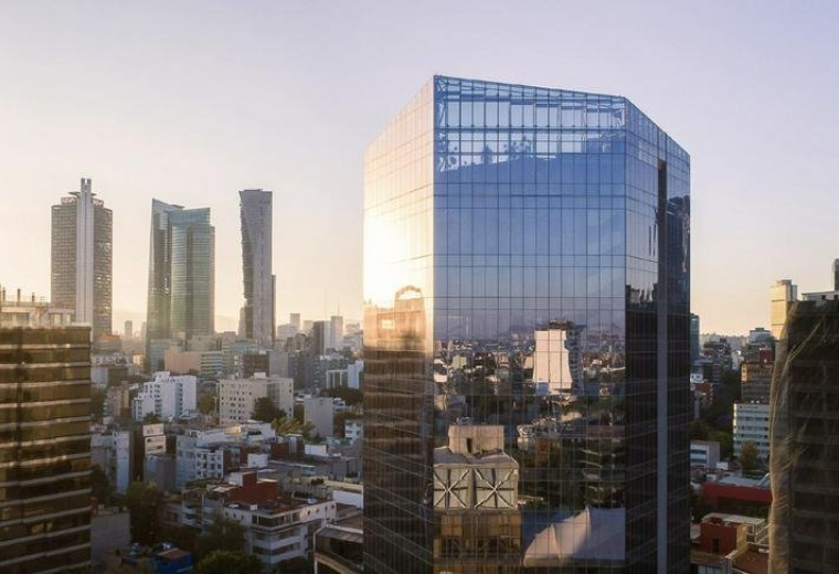 Office suites in central Mexico City