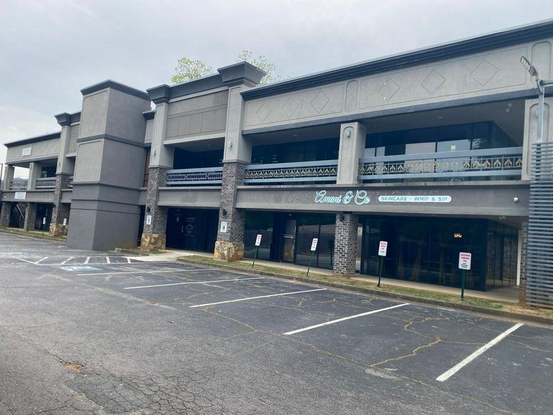 Exterior facade of the professional office building at 1359 Milstead Road Northeast, suite 101.