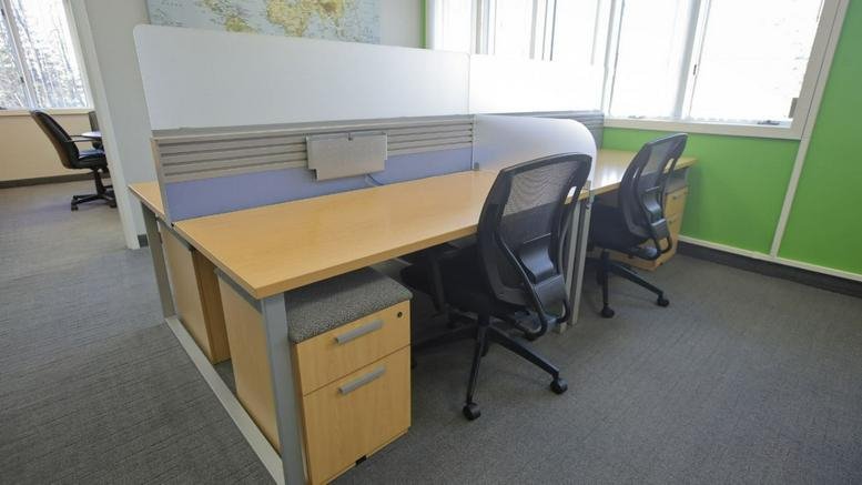Shared office workstations at 4-14 Saddle River Rd, Suite 204, Fair Lawn, New Jersey.