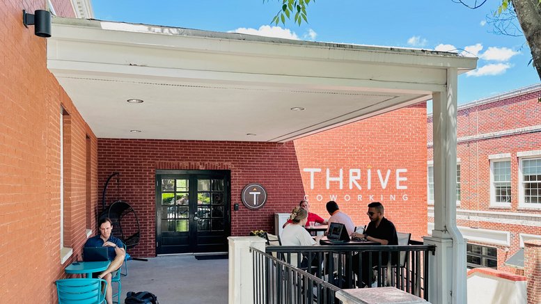 Entrance of the brick building for 44 Milton Avenue, Alpharetta, Ga 30009, Alpharetta (Georgia).