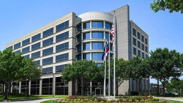 Exterior view of the professional office building at 5465 Legacy Drive.