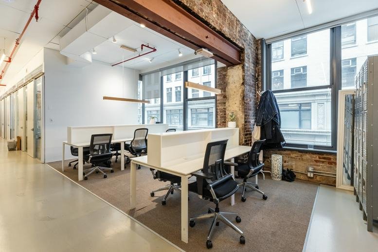 Wide-angle view of an open workspace at 234 5th Avenue, 2nd Floor, Madison Square Park.