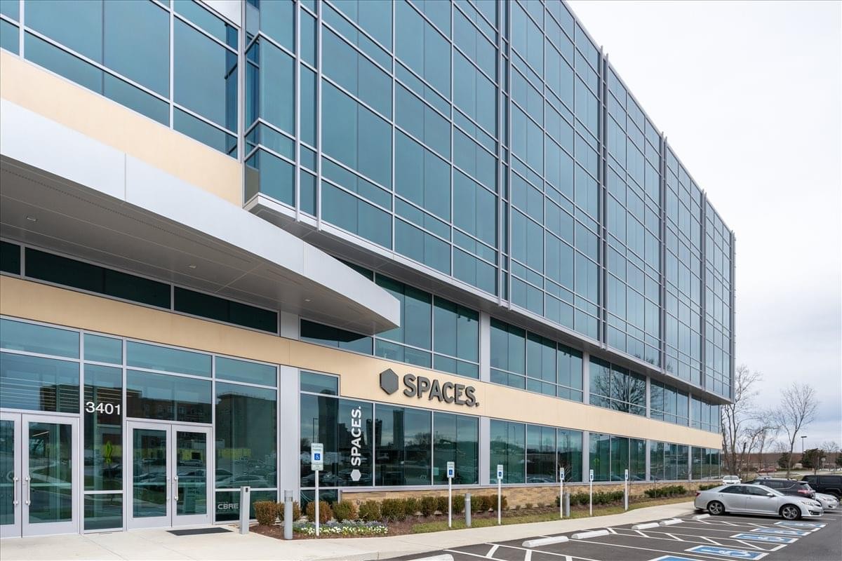 Exterior view of the professional glass and steel building at 3401 Mallory Lane, Suite 100 & 200, Franklin.