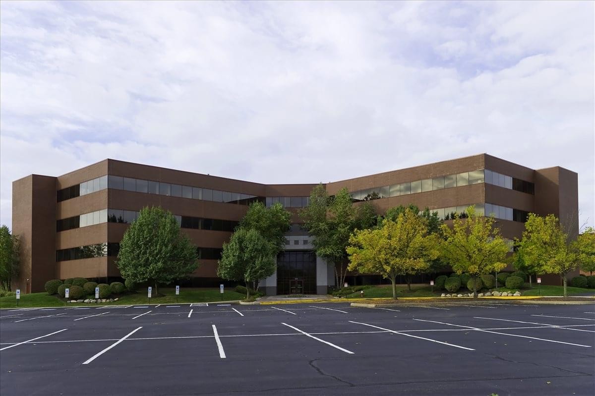 Exterior view of the brick facade at 41 University Drive, Silver Lake Executive Campus.