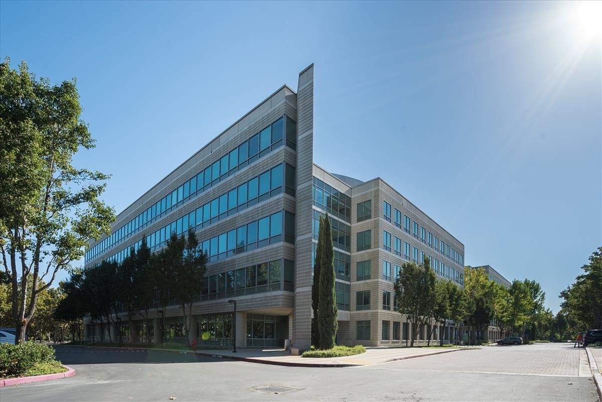 Exterior view of the contemporary Corporate Commons building at 6200 Stoneridge Mall Road.