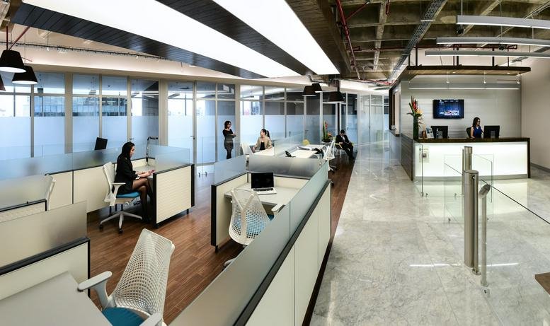 Spacious reception and open coworking area at Insurgentes Sur 859, Col. Napoles, Benito Juarez, Mexico City.