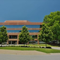 Exterior view of 1 Chase Corporate Center, Suite 400