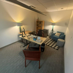 Executive suite to lease in New York City