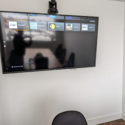 Hamilton (Ontario) serviced office