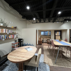 Executive office to lease in Jackson (Mississippi)